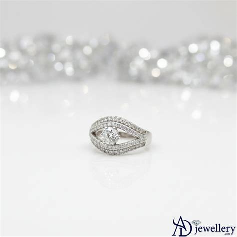 Crossover Diamond Cluster Ring – ADjewellery