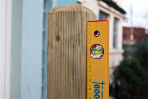 How to Set Posts for a Deck 的图像结果