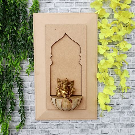 Antique Hand Carved Wood Log Jharokha Pattern D – Handilane