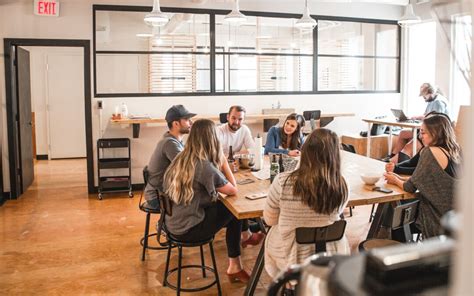 Activity Committee 的图像结果