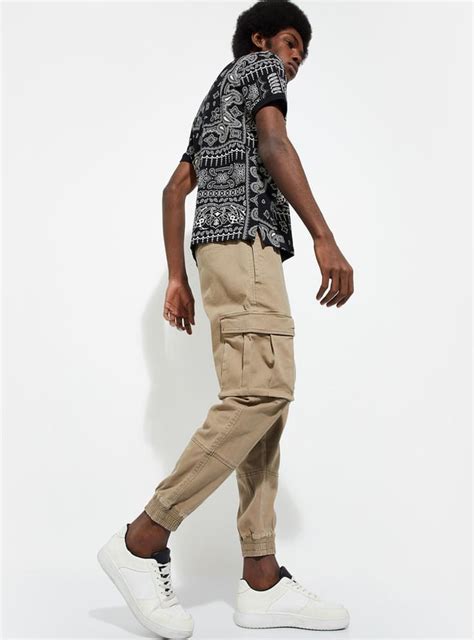 Buy URB_N Men Relaxed Fit Cargo Joggers Online at just Rs. 1699.0 ...