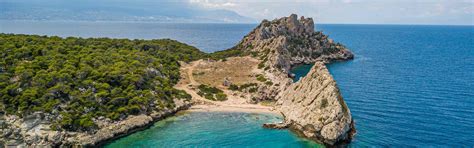 Discover The Heavenly Island-Like Beaches Near Loutraki | Visit Loutraki