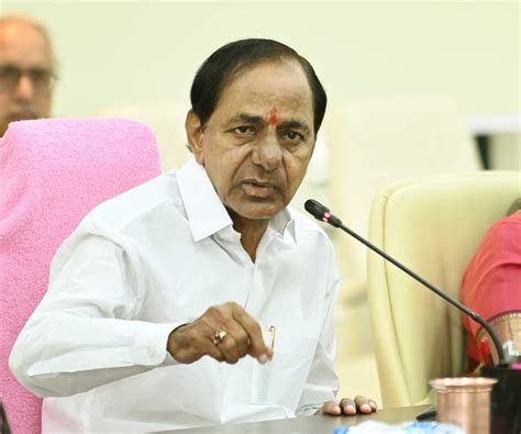 'Dasara gift': KCR announces Rs 400 Cr 'Chief Minister's Breakfast ...