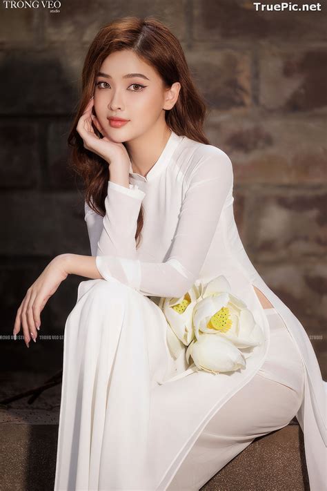 Vietnamese Model - Hong Trang (71 pictures)