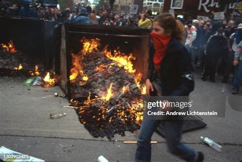 Protest Against WTO 的图像结果