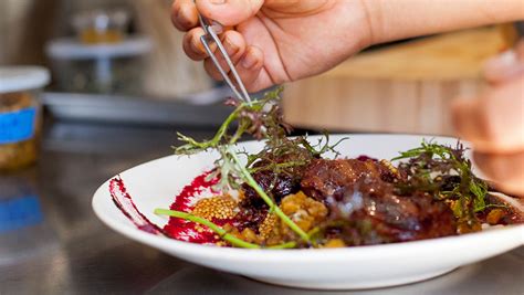 Running Goose | Discover Los Angeles