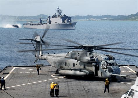 CH-53 Sea Stallion Ship Operations | Helicopters | Pinterest | Ships ...