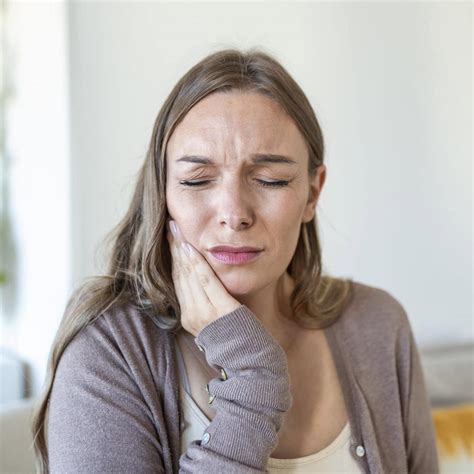 Why Does My Jaw Hurt When I Wake Up? | Higham Ferrers