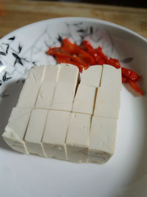 老豆腐和嫩豆腐怎么选？大厨：口感不一样，营养价值也不一样|豆腐|老豆腐|口感_新浪新闻
