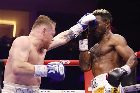 Canelo Alvarez Beats William Scull By UD to Win Undisputed Super ...