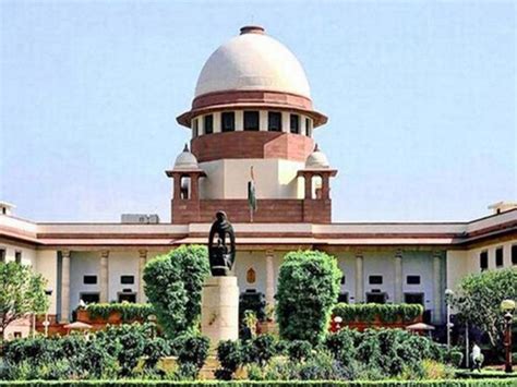SC quashes 35-year-old trial case against police officer; slams ...
