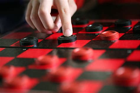 Checker Game Against Computer 的图像结果