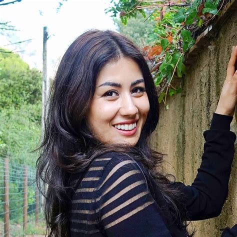 Control Freak: 51 Signs & Ways You Can Let Go of Wanting to Be In Charge