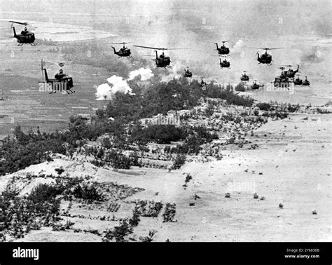 Vietnam war - American helicopters. 1964 Stock Photo - Alamy