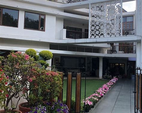 AHUJA RESIDENCY GOLF LINKS (New Delhi) - B&B Reviews & Photos - Tripadvisor