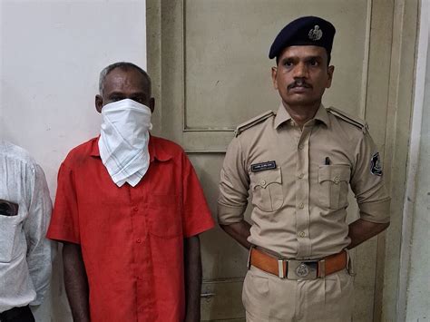 Case of molestation with a girl at Valsad railway station | વલસાડ રેલવે ...