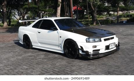 84 Mai R34 Images, Stock Photos, and Vectors | Shutterstock