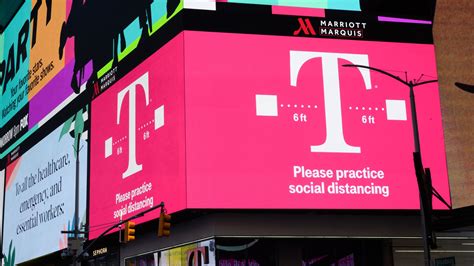 T-Mobile customers suffer daylong outage