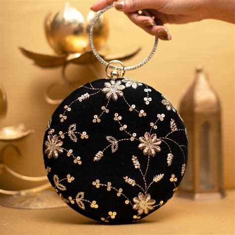 Black Floral Embroidery Round Clutch - Artklim