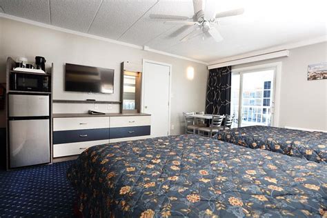 ADVENTURER OCEANFRONT INN (Wildwood Crest) - Hotel Reviews, Photos ...