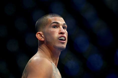 Pettis comments on Ferguson's words about the conflict at UFC 181 ...