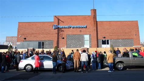 Planned Parenthood asks to join suit against Kentucky abortion law