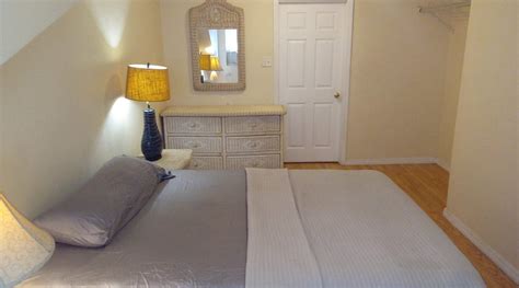 IRON SHORE GUEST HOUSE (Grand Cayman, Cayman Islands - West Bay ...