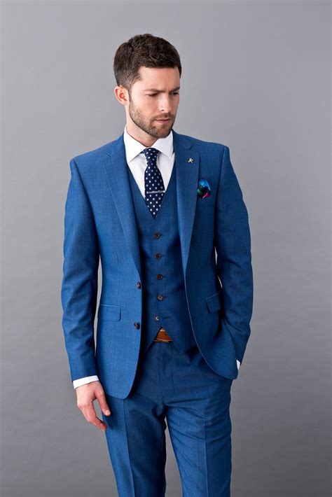 We at Manhattan Bespoke Custom Tailor the Hand Made Suit Tailors ...