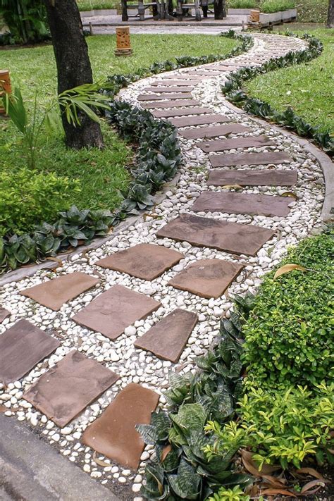35 Nice Garden Stepping Stone Design Ideas | Diy garden path, Stone ...