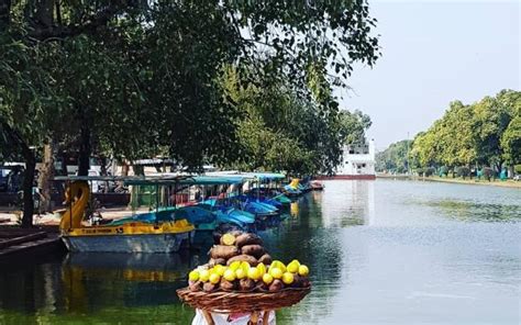 Paddle Your Way Through The Weekend As India Gate's Main Boating Point ...