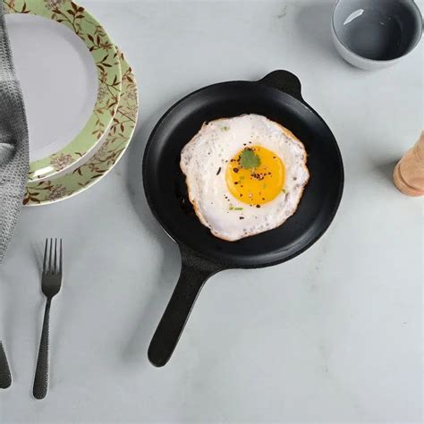 Buy Wakefit Cast Iron Frying Pan | 10 Inch, 25 cm | Pre-Seasoned, Non ...