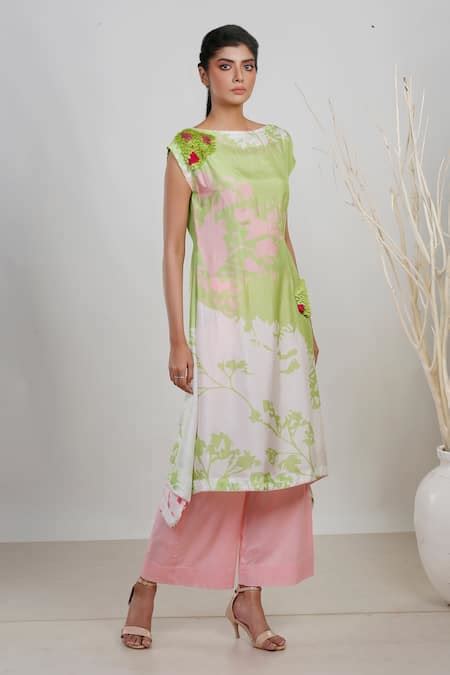 Garo | Designer Sarees, Gowns, Lehengas | Aza Fashions