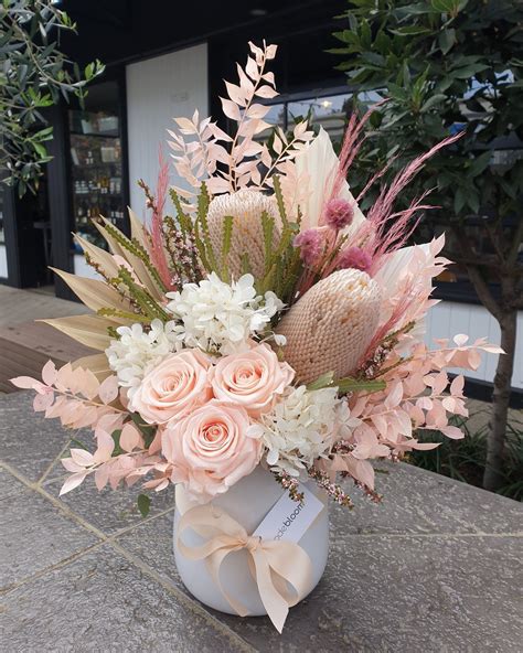 Dried Flowers | Diy dried flower arrangement, Flower arrangements ...