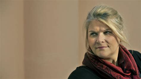 "Grababan la violación y se la pasaban a los soldados"