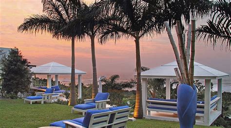 DAYS AT SEA BEACH LODGE (Trafalgar) - Inn Reviews, Photos, Rate ...