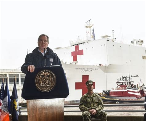 Navy Hospital Ship Arrives in NYC to Back up Health Systems | Newsmax.com
