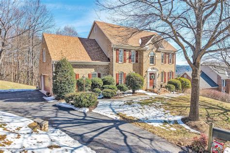 5852 Salisbury Dr, Roanoke, VA 24018 | Homes.com