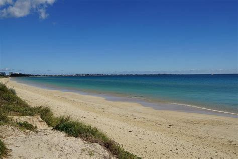 ROCKINGHAM BEACH (2025) All You Need to Know BEFORE You Go (with Photos ...