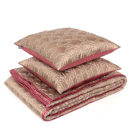 Jharokha Quilt With Cushion Covers Set – Home4u