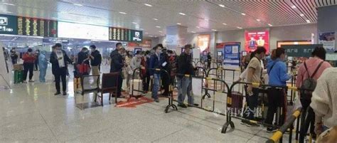 柳州火车站出站口今起设置“一站式”核酸检测点_旅客