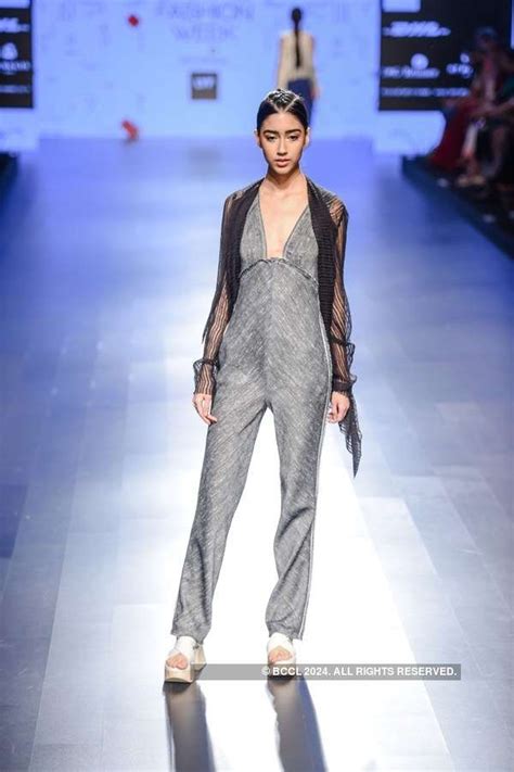 Model displays Urvashi Kaur's creation at the Lakmé Fashion Week Summer ...