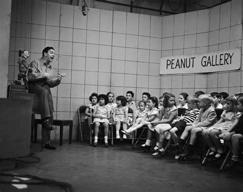 Peanut Gallery Definition English at Andrea Newton blog