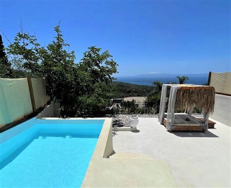 RUSTIC HILL PRIVATE POOL ROOMS (Mikri Mantineia) - B&B Reviews & Photos ...