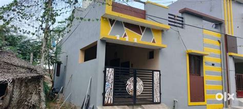 Resale House - For Sale: Houses & Apartments - 1819500679