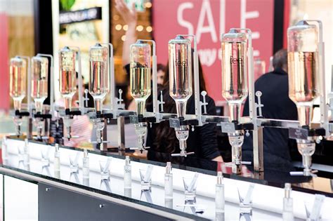 mall perfume bar designed by dana shaked בר בשמים בקניון עוצב ע"י דנה ...