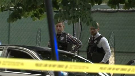 Chicago mass shooting leaves one dead and four wounded as victims are ...