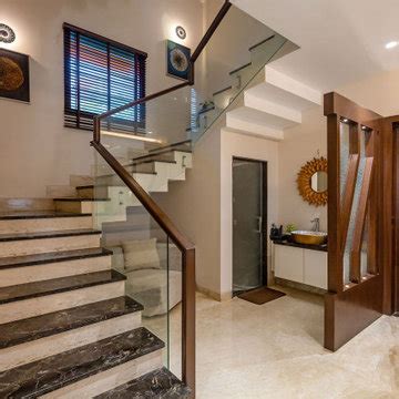 Indian Staircase Design Ideas, Inspiration & Images - May 2025 | Houzz IN