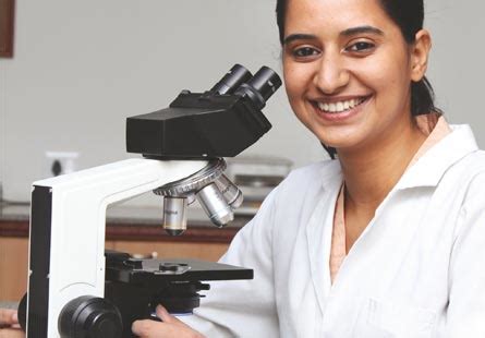 Amity University, Mumbai Admission, Courses Offered, Fees, Ranking ...