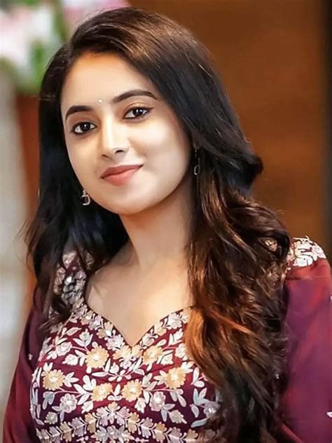 10 Pictures of Priyanka Mohan that will make you go weak in the knees ...