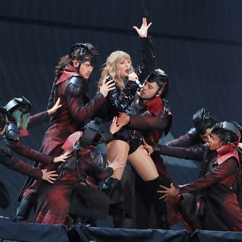 Reputation World Tour 的图像结果